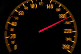 Mulheres bebendo sem controle